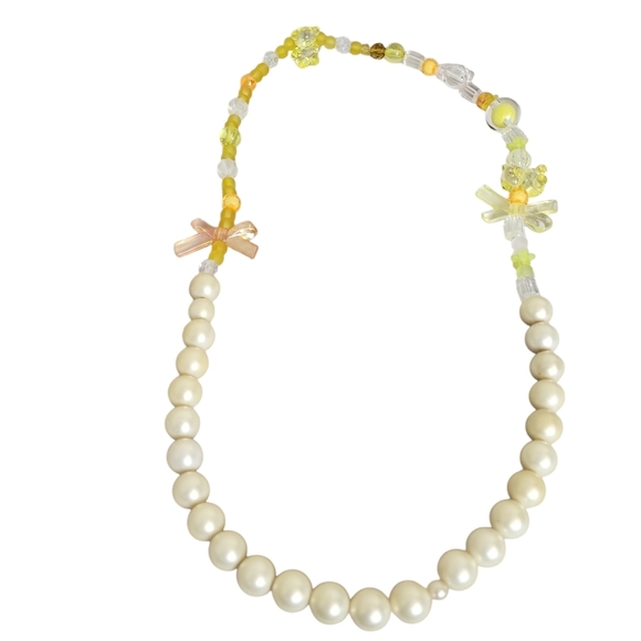 Faux Pearl Coquette Yellow Orange Bear Frosted Glass Clear Barrel Beads Necklace - Picture 9 of 9